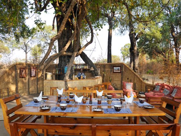 Mwamba Bush Camp - Mwamba Bush Camp - Dining 